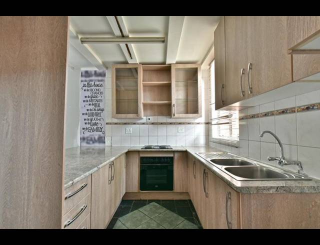 2 BEDROOM DUPLEX FOR SALE IN THE HILL